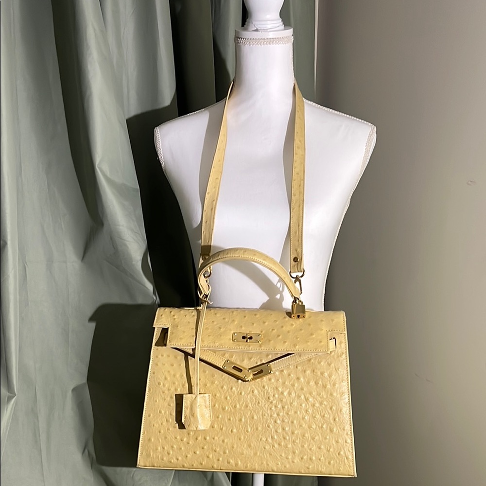 Large Yellow Handbag - Picture 14 of 14